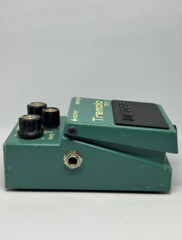 Boss TR-2